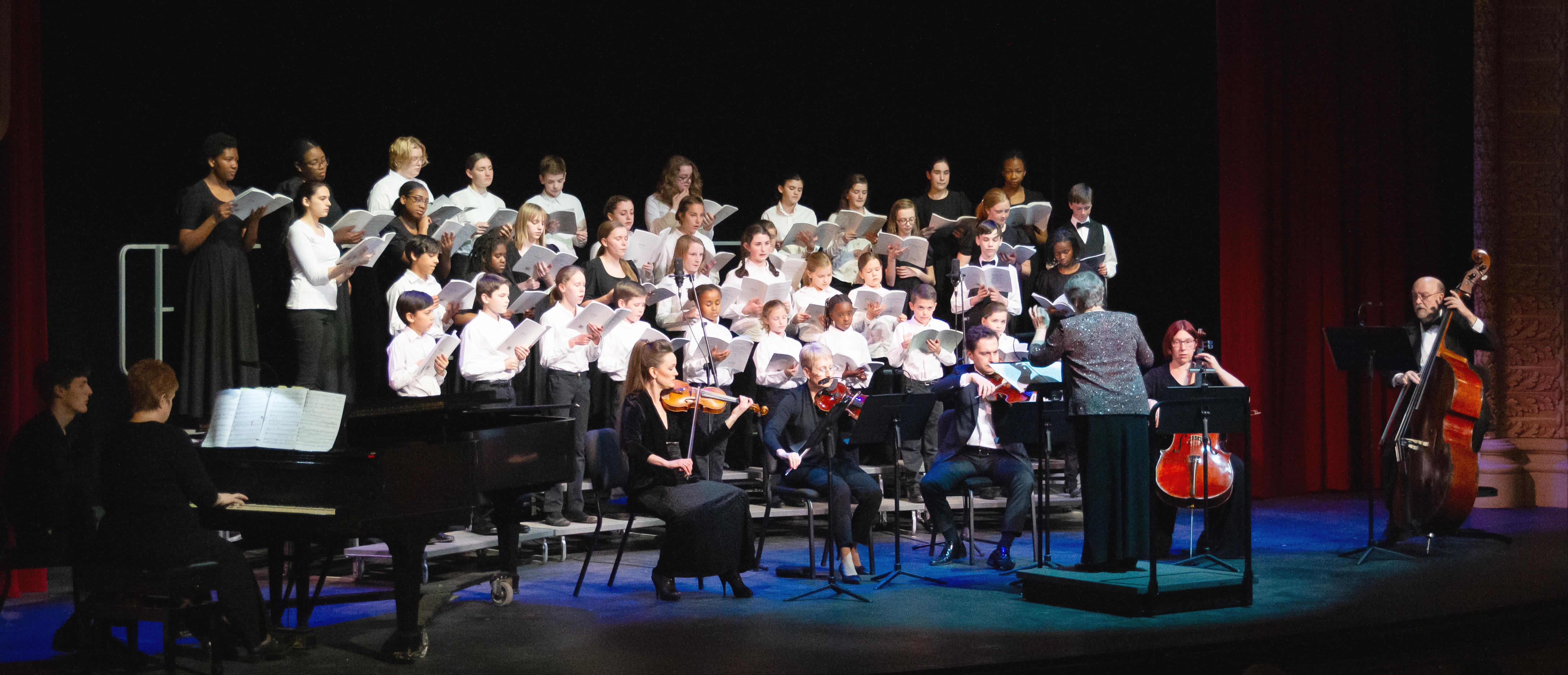 (Space for publicity image: Combined choirs in Lynchburg)